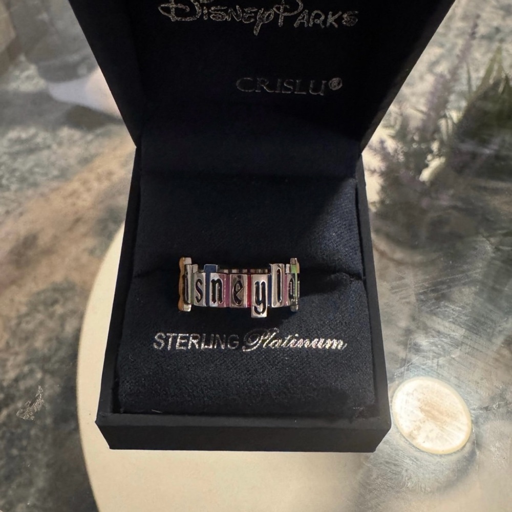 Disney marquee ring size 7